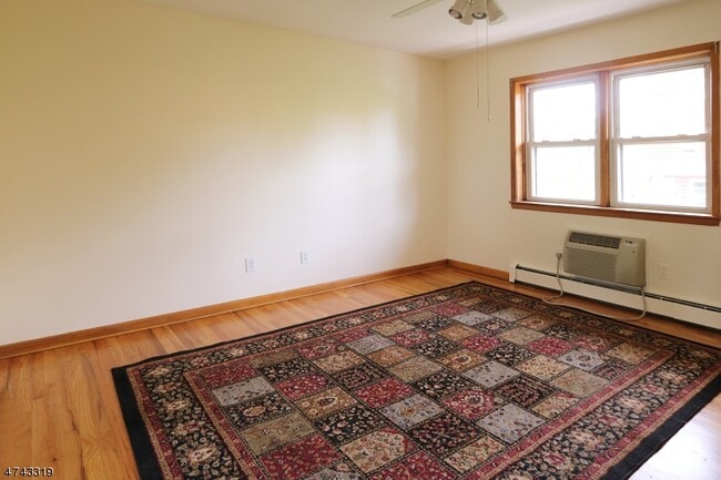 Building Photo - 2 Westervelt Pl