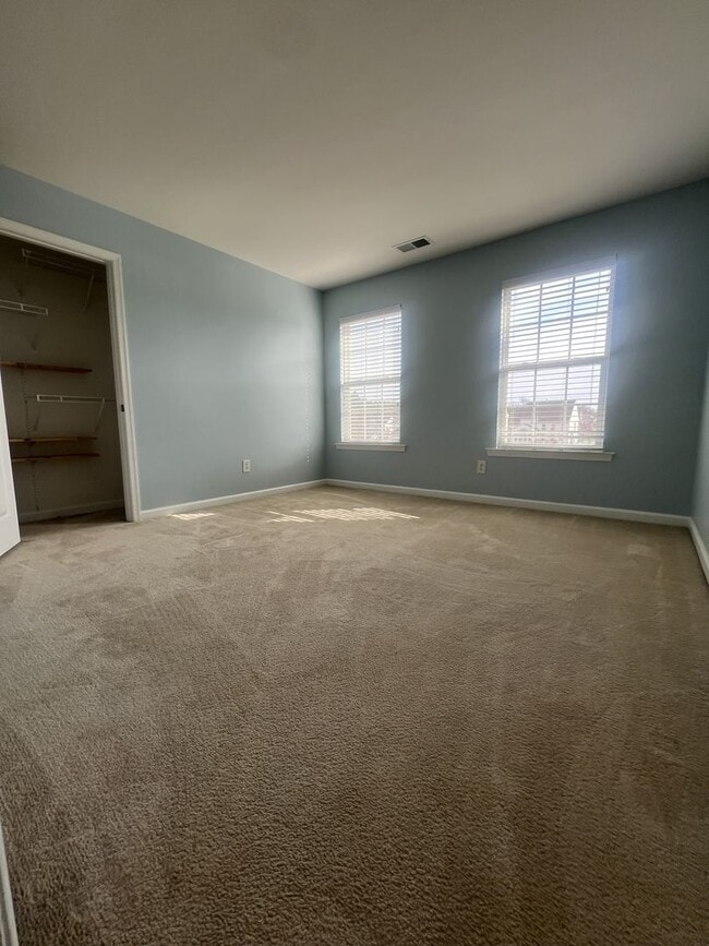 Building Photo - 13600 Warwick Longbay Dr