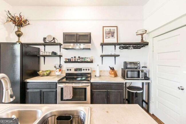 Building Photo - 1475 3rd St