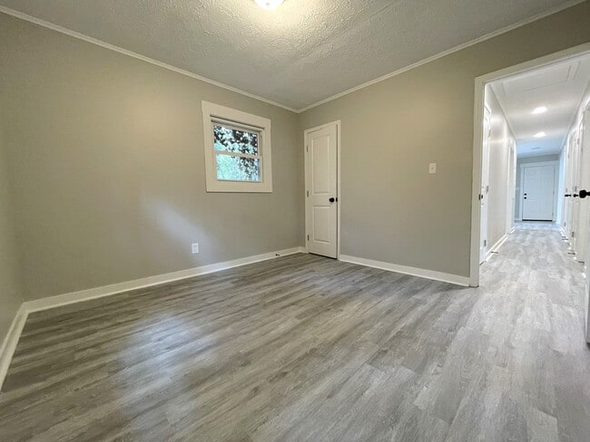 Building Photo - 1206 Willow Ct NW