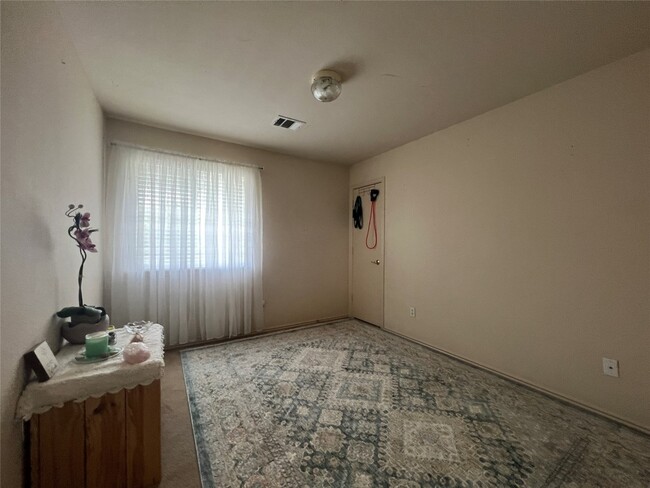 Building Photo - 11500 Hungry Horse Dr