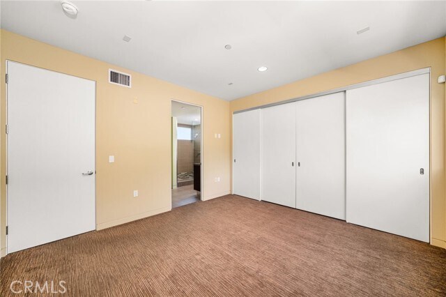 Building Photo - 1351 Havenhurst Dr