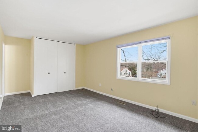 Building Photo - 1623 New Windsor Ct