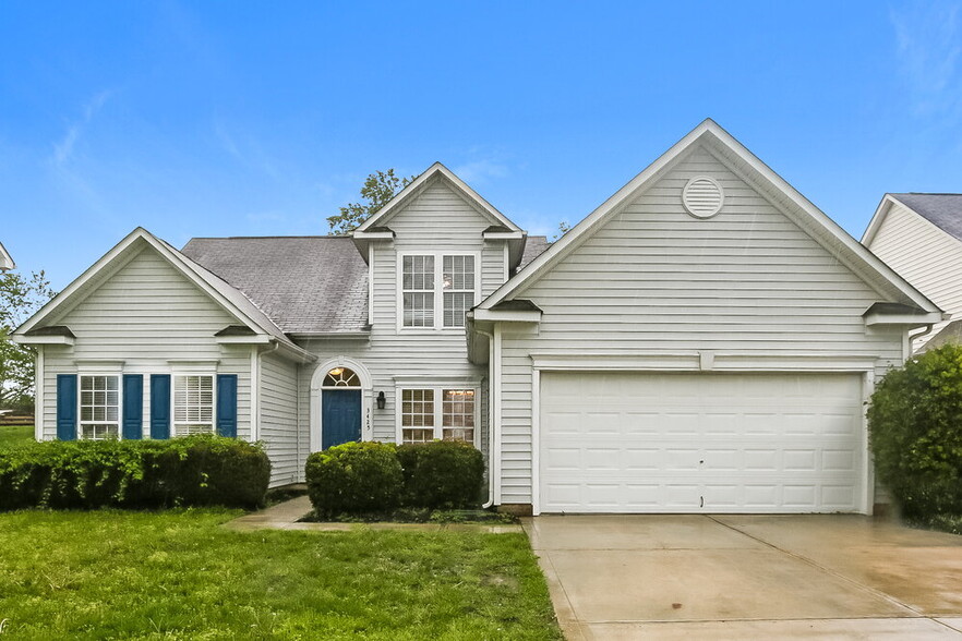 Primary Photo - 3425 Stoney Garden Dr
