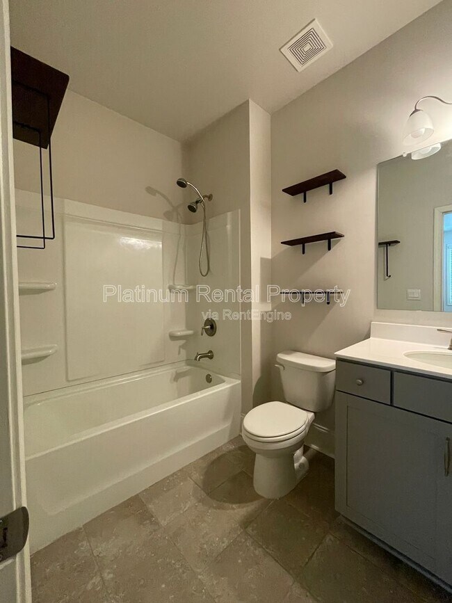 Building Photo - 1616 Chancery Ln