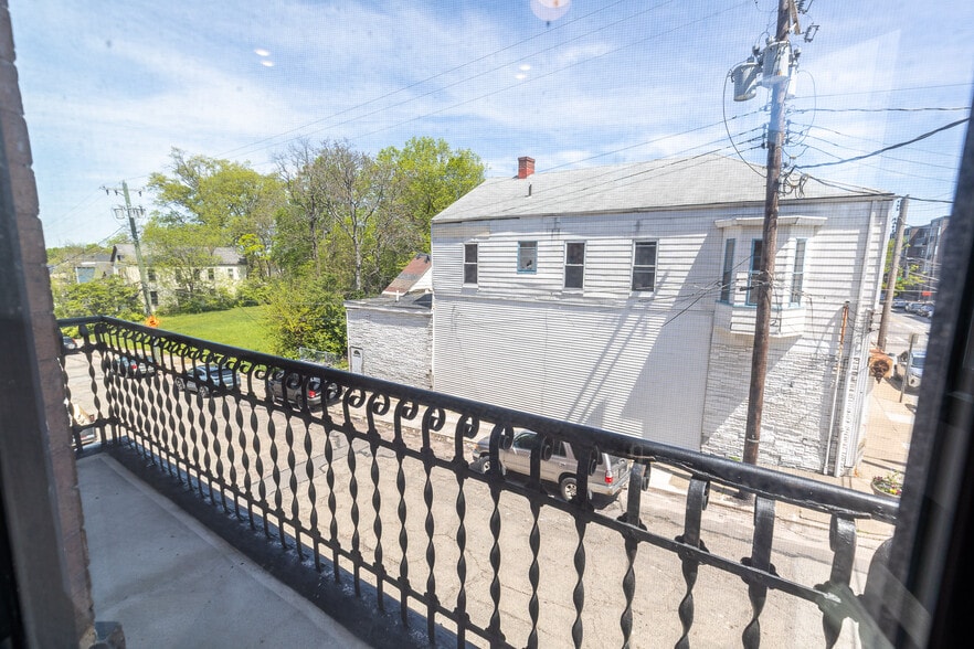 View from side of building - 728 E McMillan St