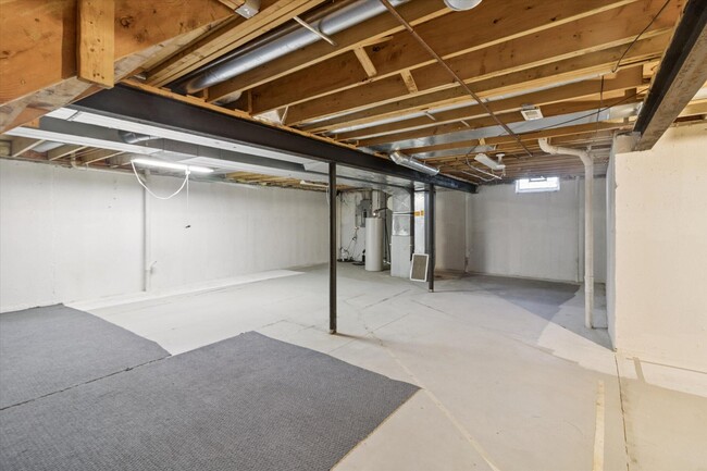 Building Photo - 45443 Glengarry Blvd