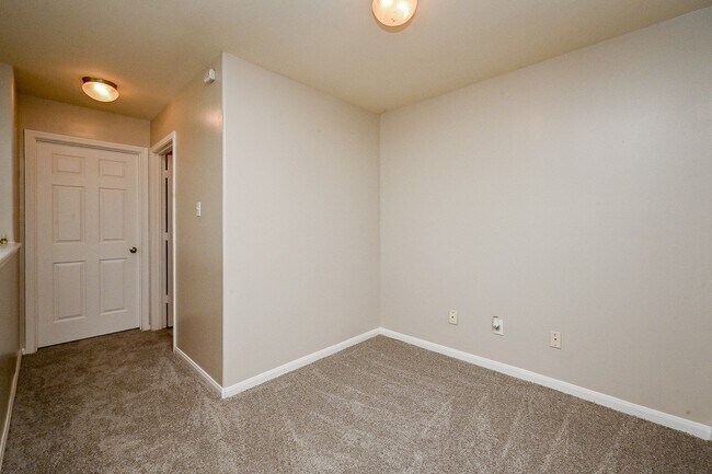 Building Photo - 6127 Yorkglen Manor Ln