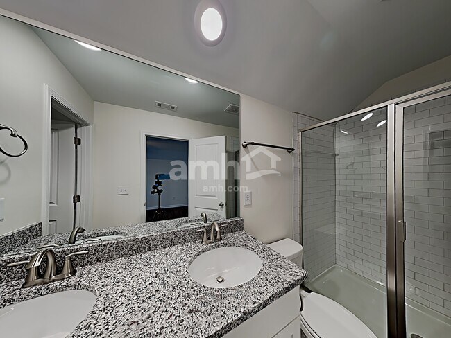 Building Photo - 29 Shelby Ct