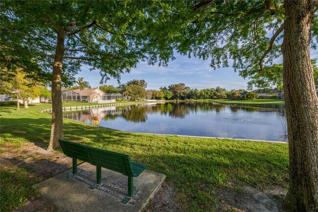 Building Photo - 4832 Queen Palm Terrace NE