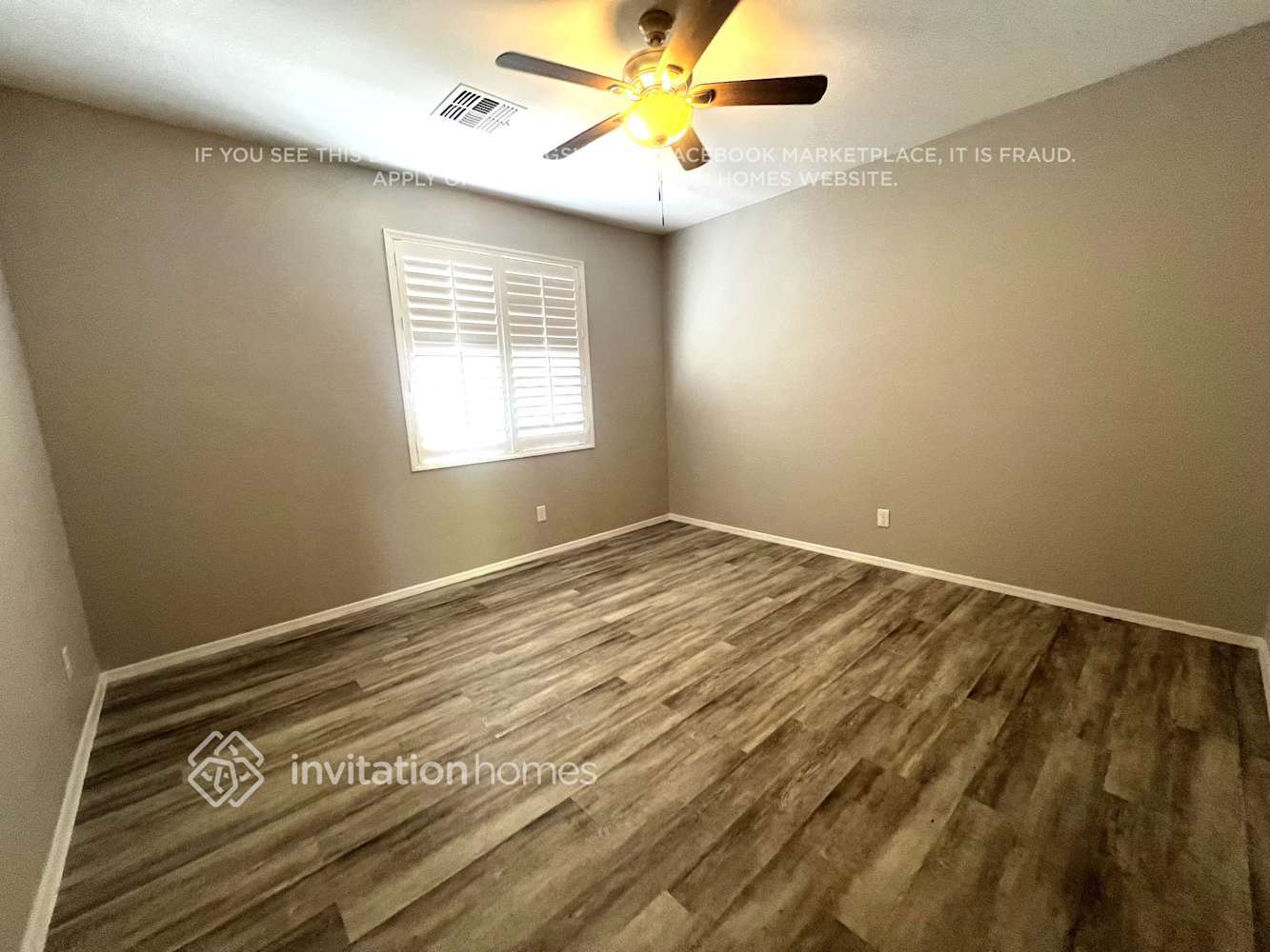 Building Photo - 1006 S Colonial Ct