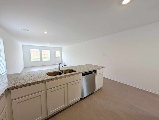 Building Photo - New Home in Edmond
