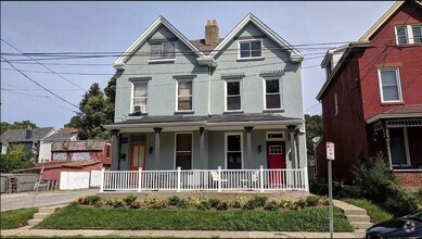 Building Photo - Pullan Ave