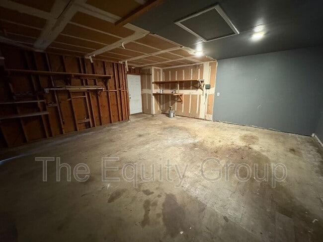 Building Photo - 1642 N Goddard St