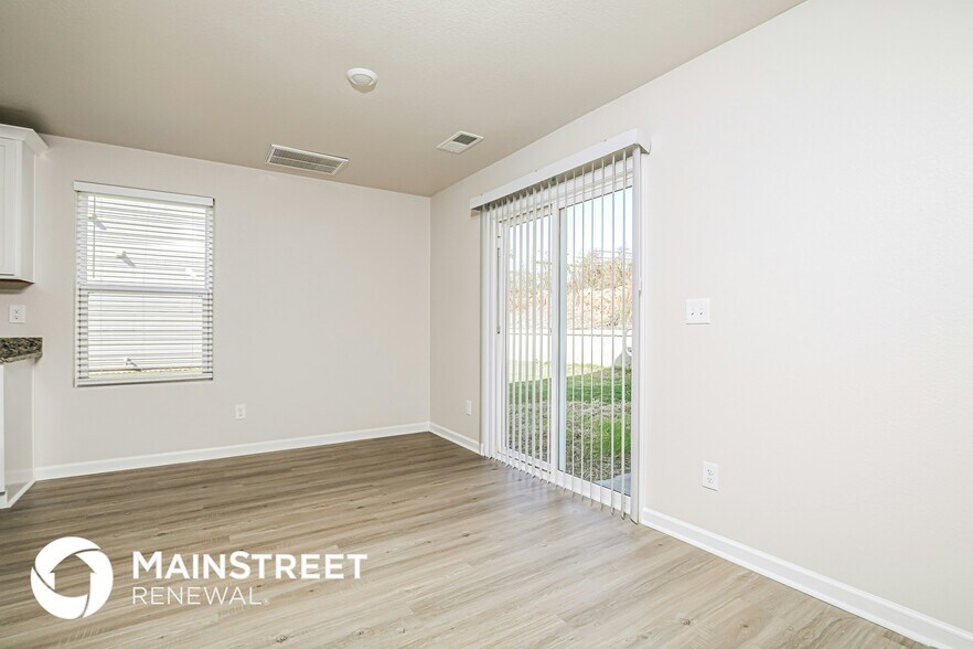 Building Photo - 135 Shallow Dr