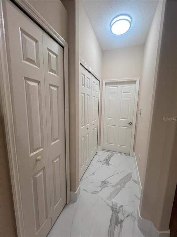 Building Photo - 1066 Whitegate Ct