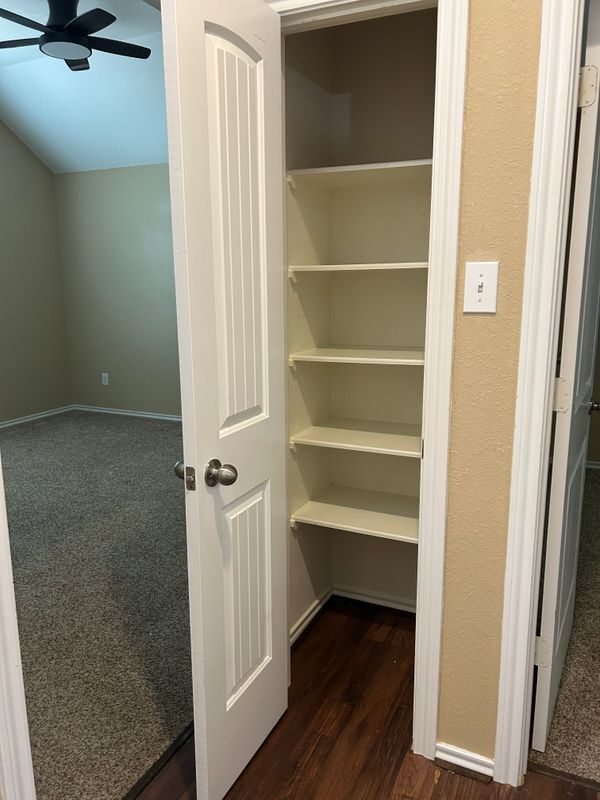 Building Photo - 25111 Country Gate Dr