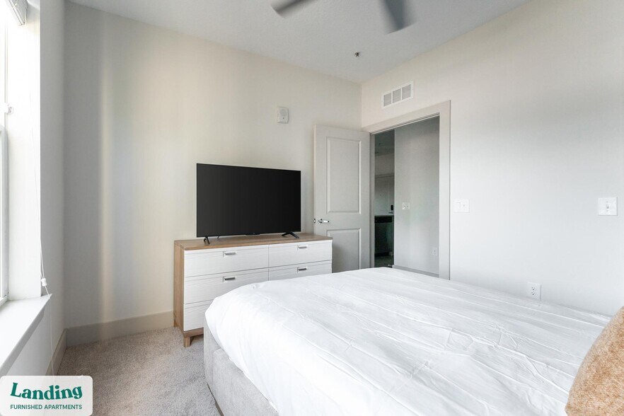 Building Photo - 655 W Marina Cove Dr