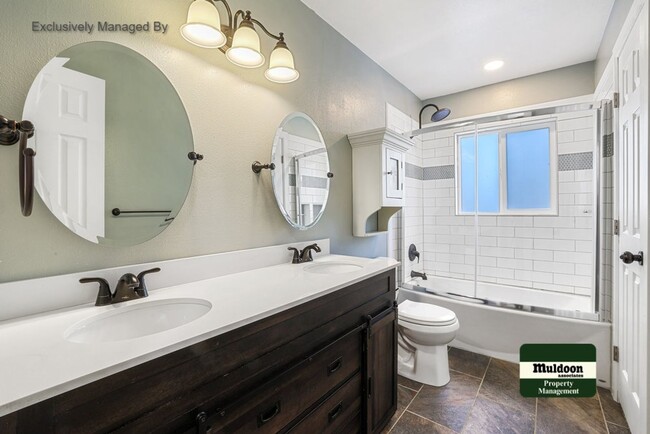 Building Photo - Spectacular Remodel on the Westside of Colorado Springs!! Dog Friendly!!