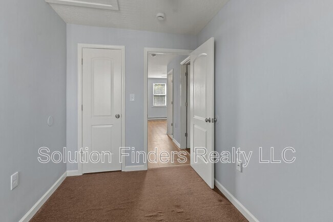Building Photo - 2956 Yorkway