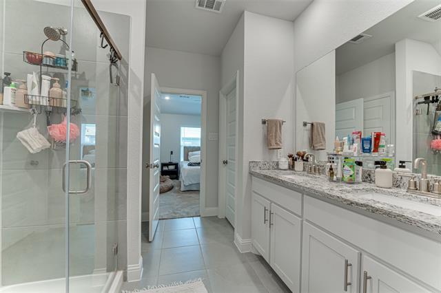 Building Photo - 508 Vasant Dr