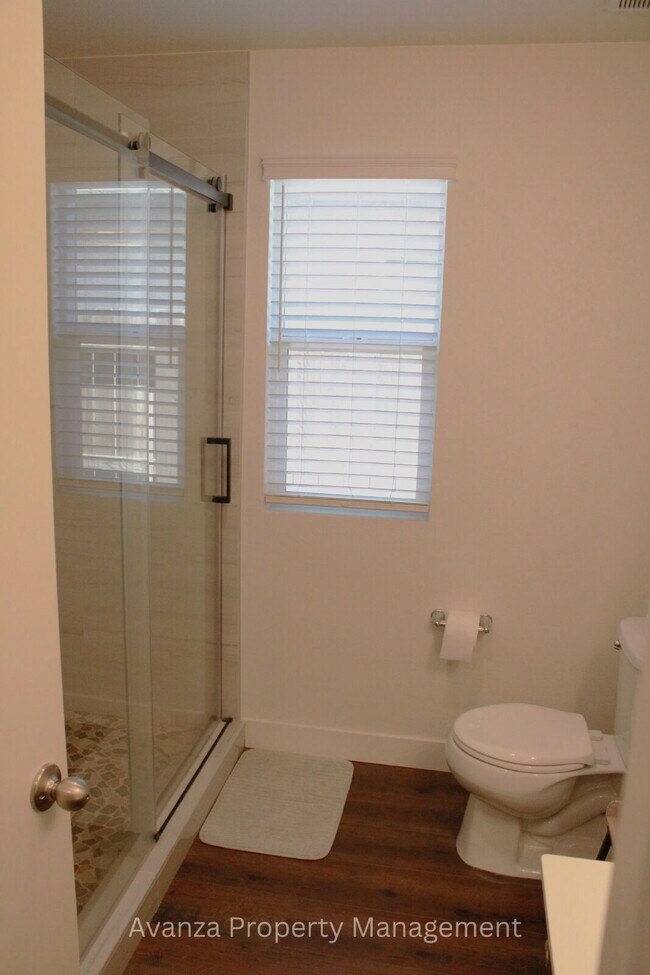 Building Photo - Home for Rent 6857 E. Cetti Ave Fresno, CA 93727