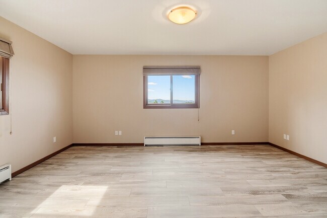 Building Photo - 10228 Christopher Dr