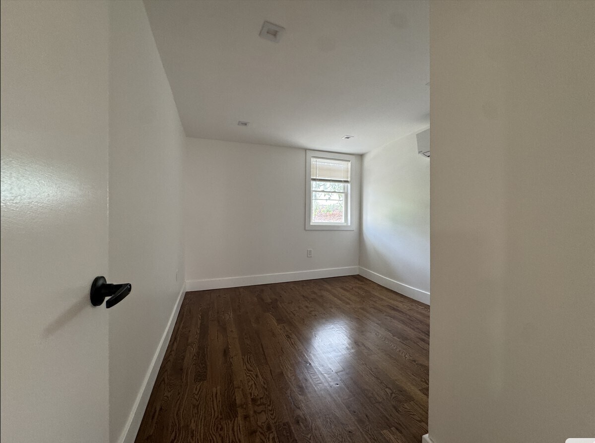 64 Jordan Ave 2 - 60 Jordan Ave