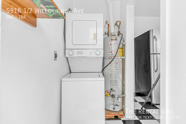 Building Photo - 5918 1/2 Willoughby Ave-