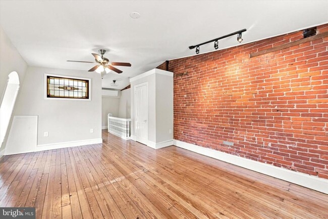 Building Photo - 1810 Mt Salem Ln