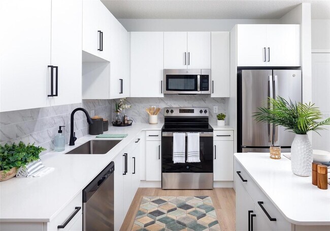 Building Photo - 100 Windflower Ln