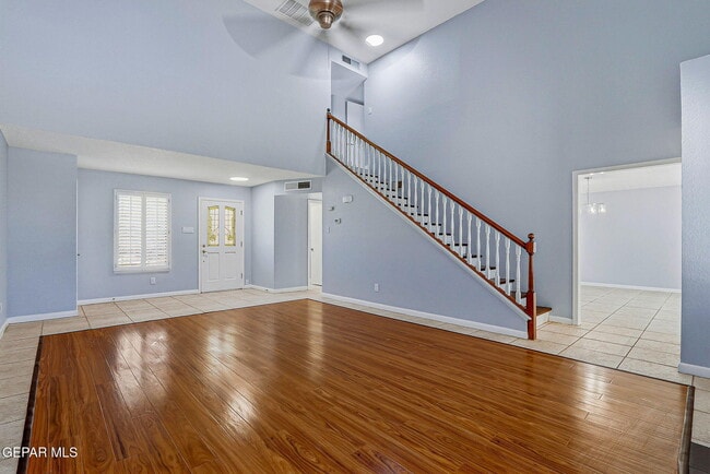 Building Photo - 6141 Sierra Valle Ln