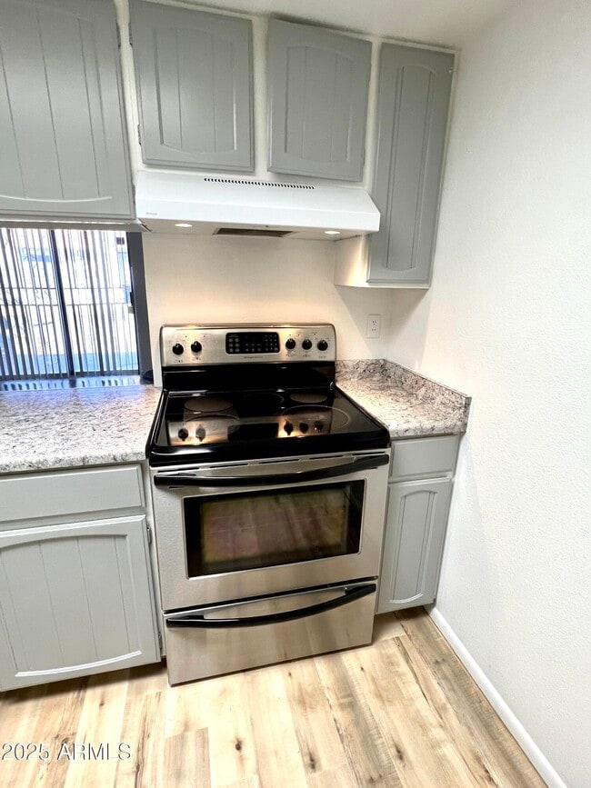 Building Photo - 6818 N 35th Ave