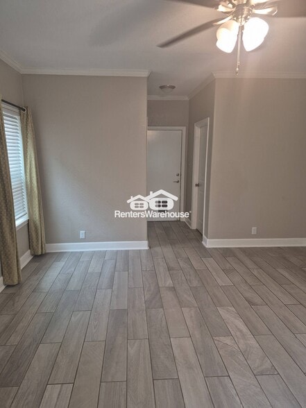 Building Photo - 9323 Bowen Dr