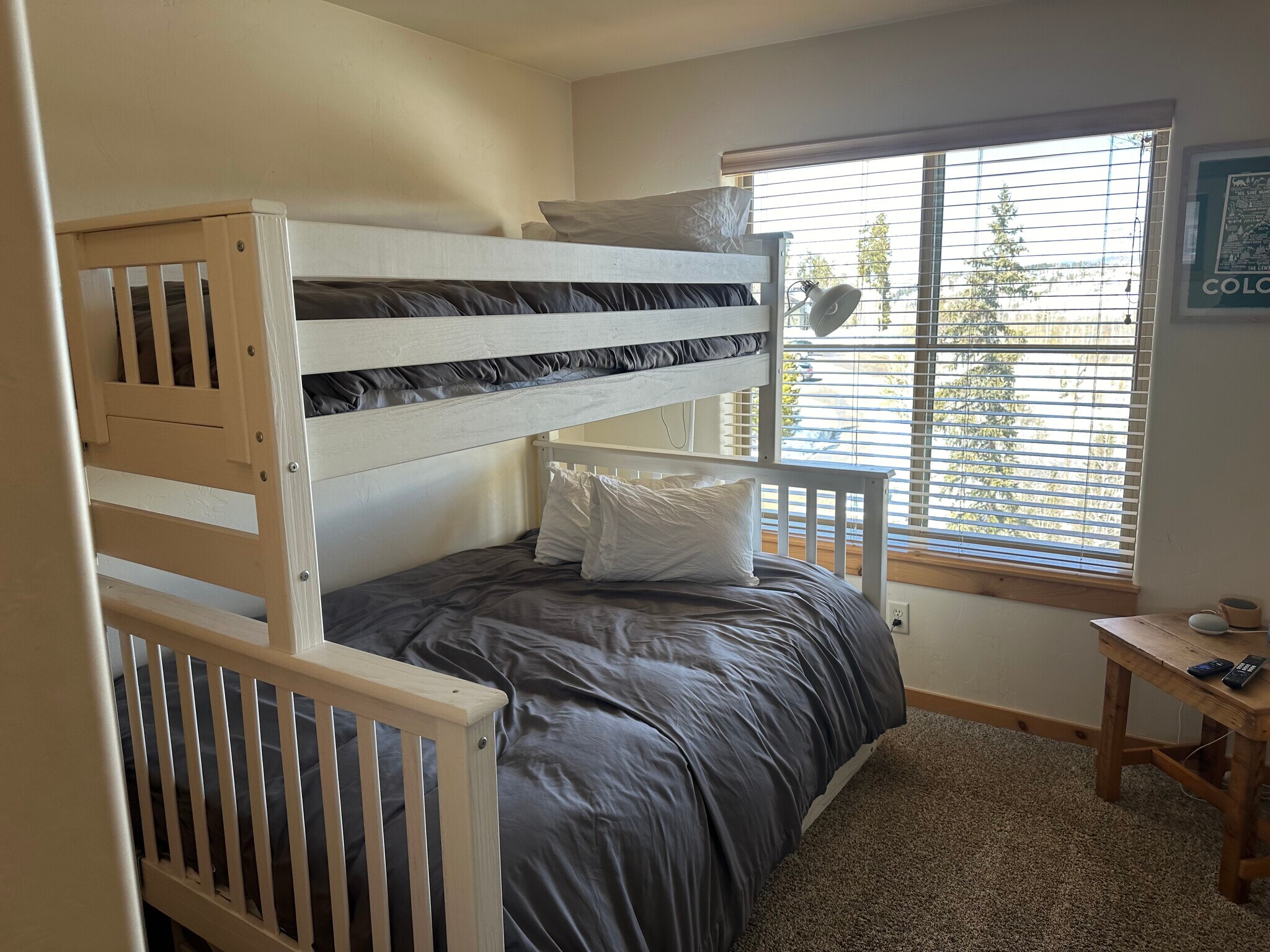 Building Photo - 424 Wolf Park Ln