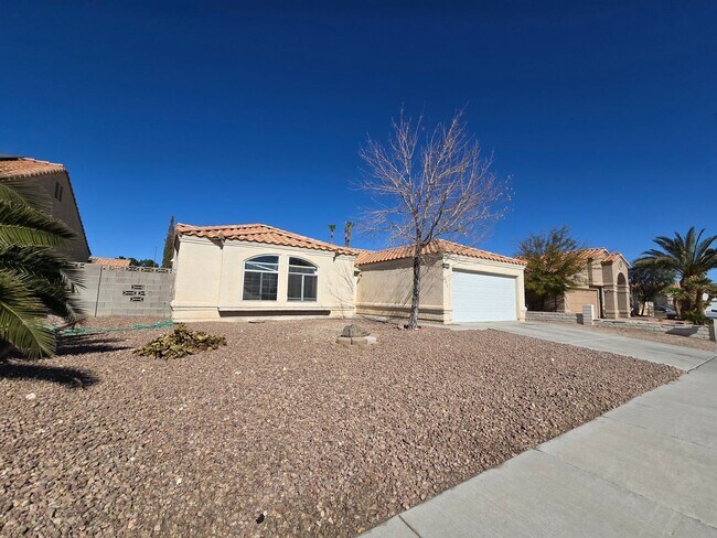Building Photo - **Gorgeous 4-Bedroom Home in North Las Vegas!**