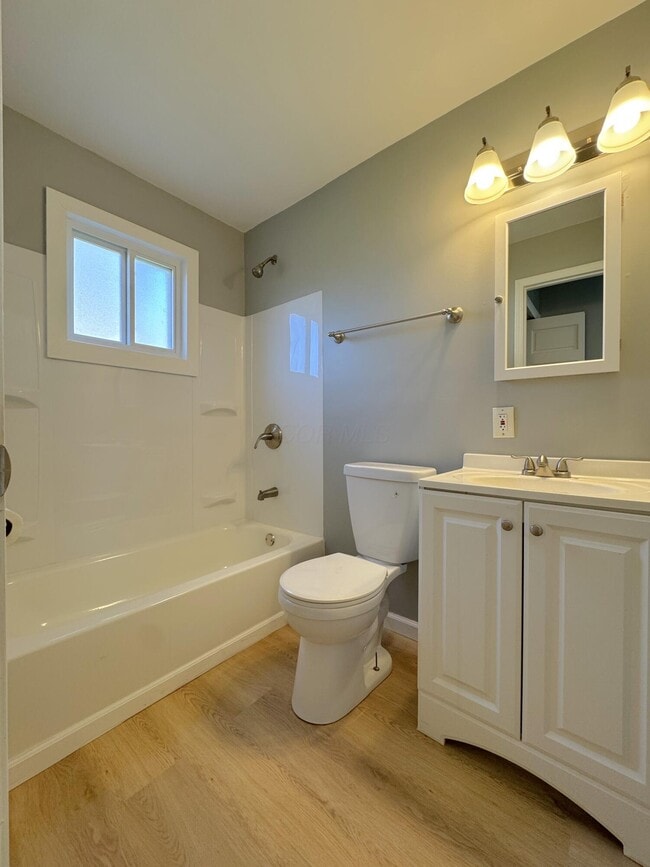 Building Photo - 5200 Mapleridge Dr