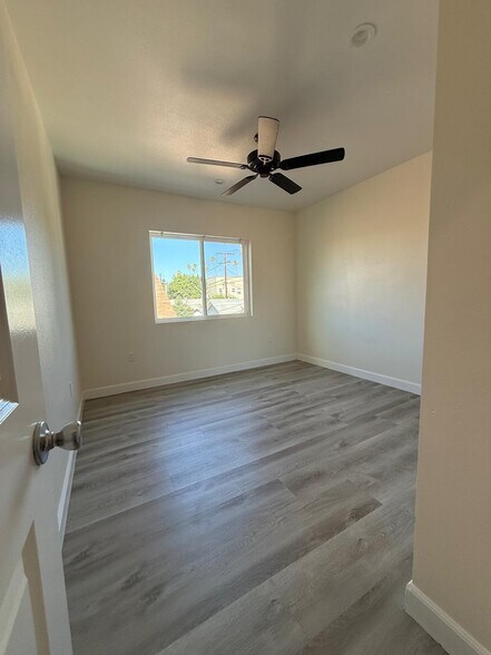 Bedroom 2 - 603 1/2 W 49th St