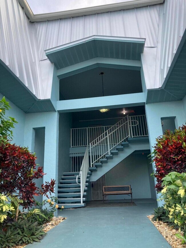 Primary Photo - 950 S Kanner Hwy