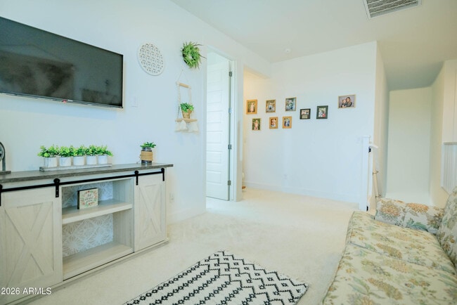 Building Photo - 21513 E Sparrow Dr