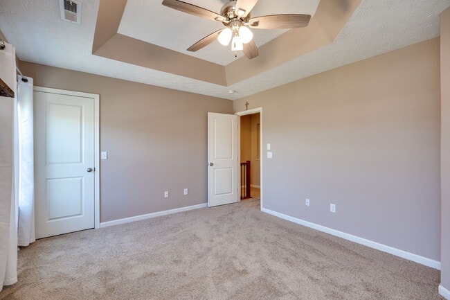 Building Photo - 9581 Tahoe Dr