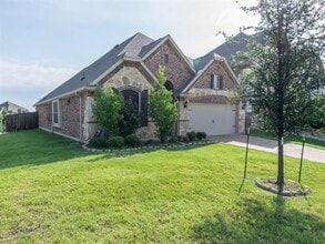 Building Photo - 313 Wyndale Ct
