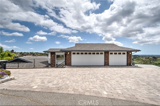 Primary Photo - 1658 N Hunters Way