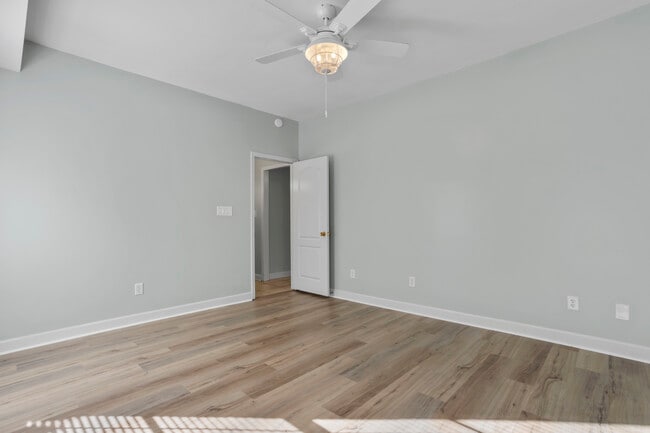 Building Photo - 9524 Pointe Aux Chenes Rd