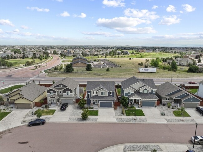 Building Photo - 9432 Beryl Dr