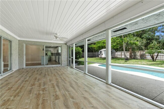 Building Photo - 53 N Sewalls Point Rd