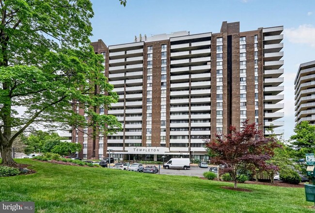 Building Photo - 250 S Reynolds St