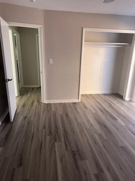 Building Photo - 208 Cloverleaf Dr