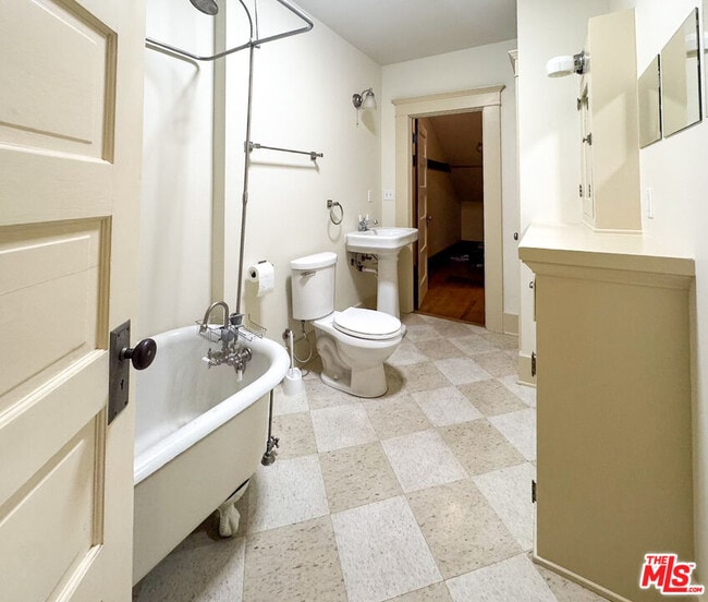 Building Photo - 1123 Marion Ave