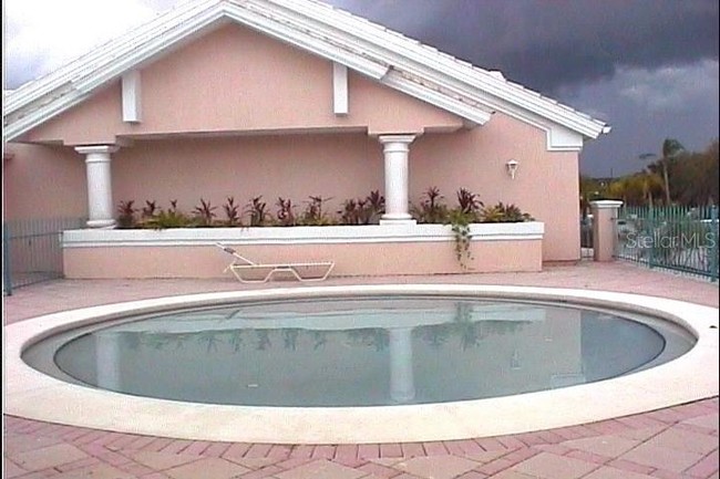 Building Photo - 120 Coco Plum Dr